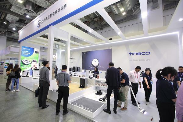 出海标杆科沃斯亮相中国机电产品品牌新加坡展览会 创新是第一生产力